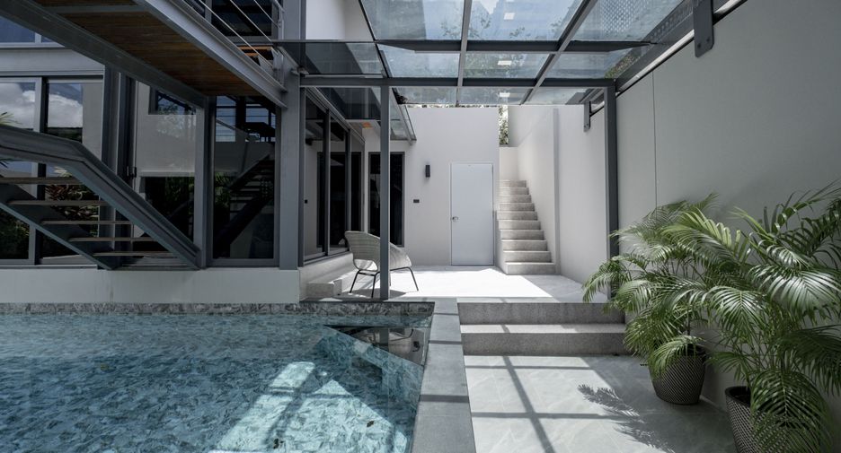 For sale 3 bedrooms villa in Thalang, Phuket