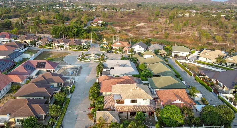 Casa en venta de 4 habitaciones en Hua Hin, Prachuap Khiri Khan