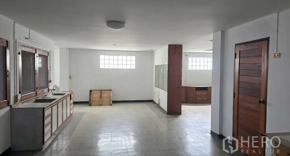 For rent office in Suan Luang, Bangkok