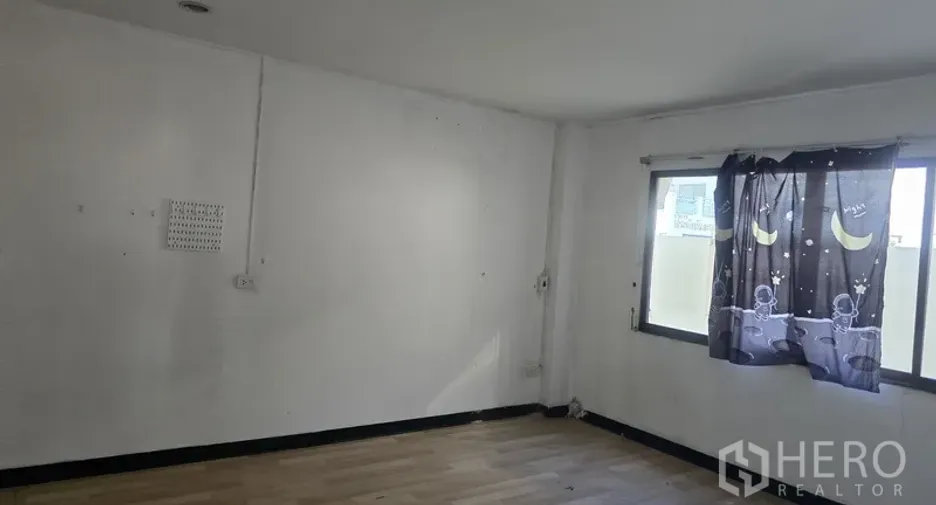 For rent office in Suan Luang, Bangkok