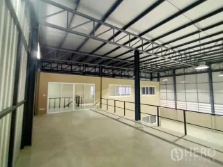 Lagerhaus zur Miete und zum Kauf in Bang Phli, Samut Prakan