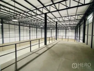 Lagerhaus zur Miete und zum Kauf in Bang Phli, Samut Prakan