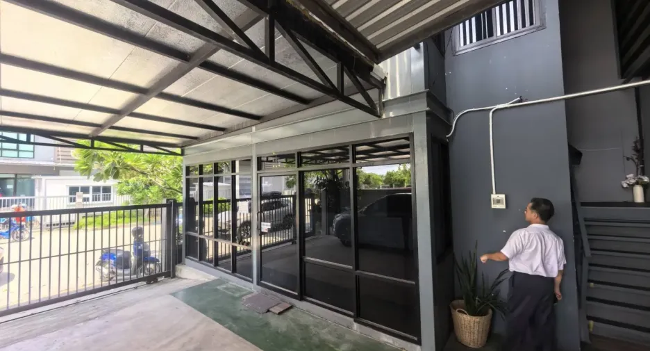 出租 仓库 在 Bang Sao Thong, Samut Prakan
