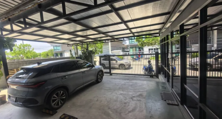 出租 仓库 在 Bang Sao Thong, Samut Prakan