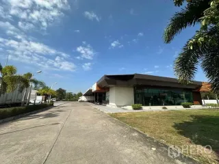 For rent warehouse in Lam Luk Ka, Pathum Thani
