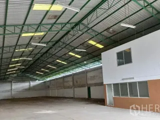 Аренда склад в Mueang Samut Prakan, Самутпракан