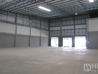出租 仓库 在 Bang Sao Thong, Samut Prakan