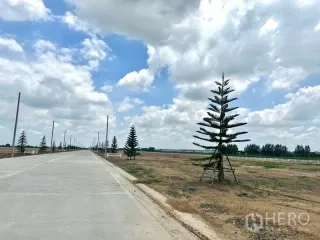 Продажа Участок в Lam Luk Ka, Патумтани
