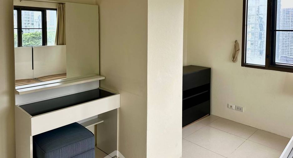Wohnung zum Kauf mit 2 Zimmer in Watthana, Bangkok