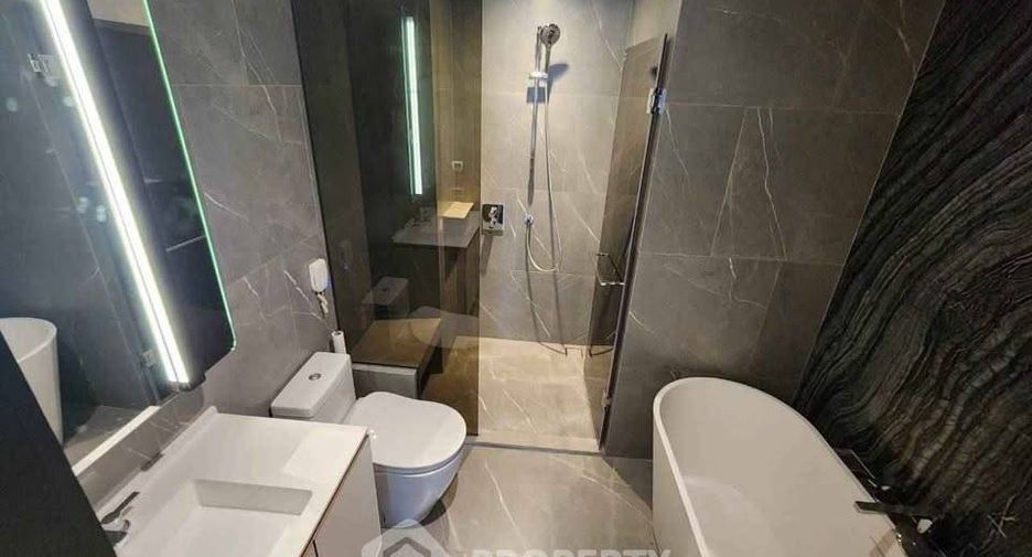 Продажа 2 спальни кондо в Щаттхана, Бангкок