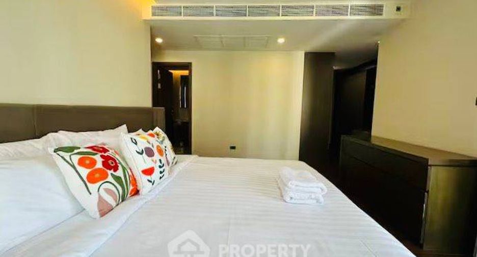 For sale 2 ベッドルーム condo in Sathon, Bangkok