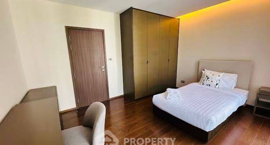 For sale 2 ベッドルーム condo in Sathon, Bangkok