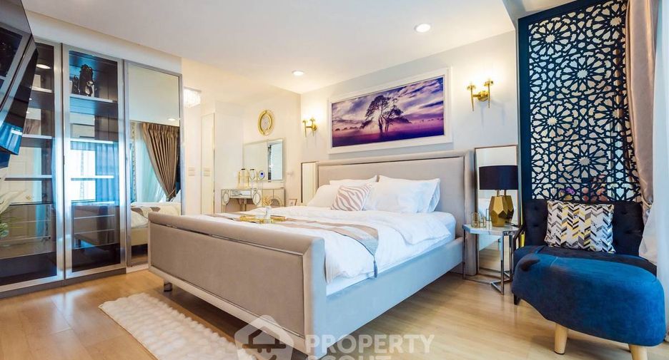 For rent and for sale 4 bedrooms townhouse in Lat Phrao, Bangkok