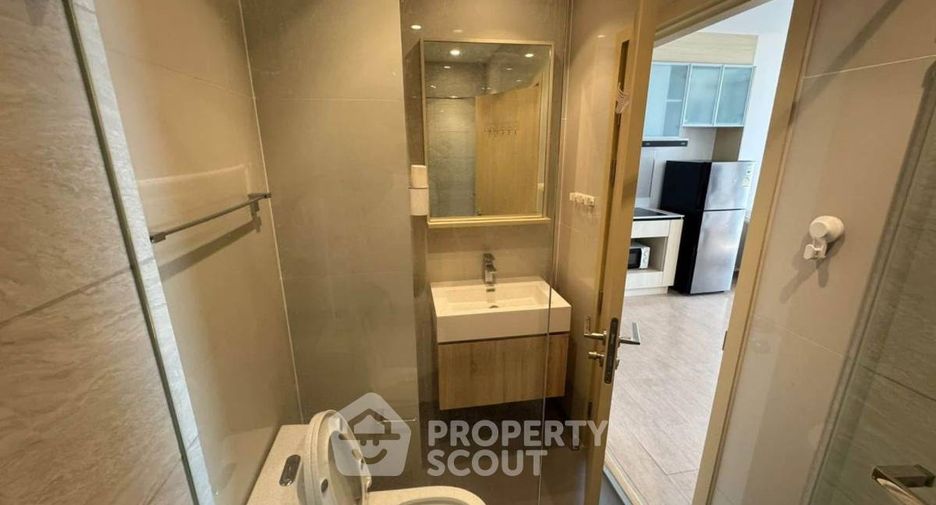 For rent and for sale 2 bedrooms condo in Watthana, Bangkok