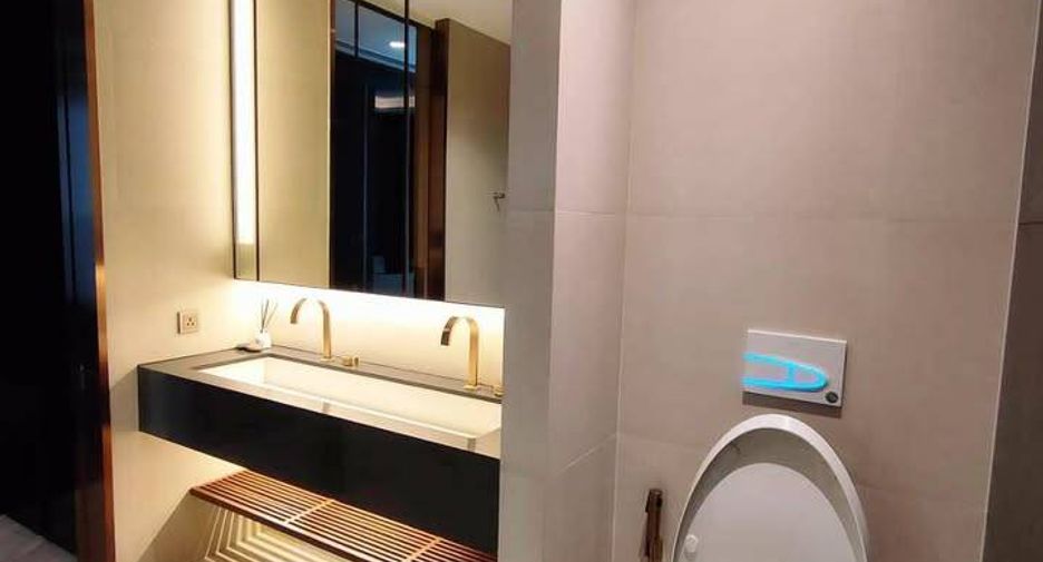 Condo en alquiler de 1 habitaciones en Khlong Toei, Bangkok