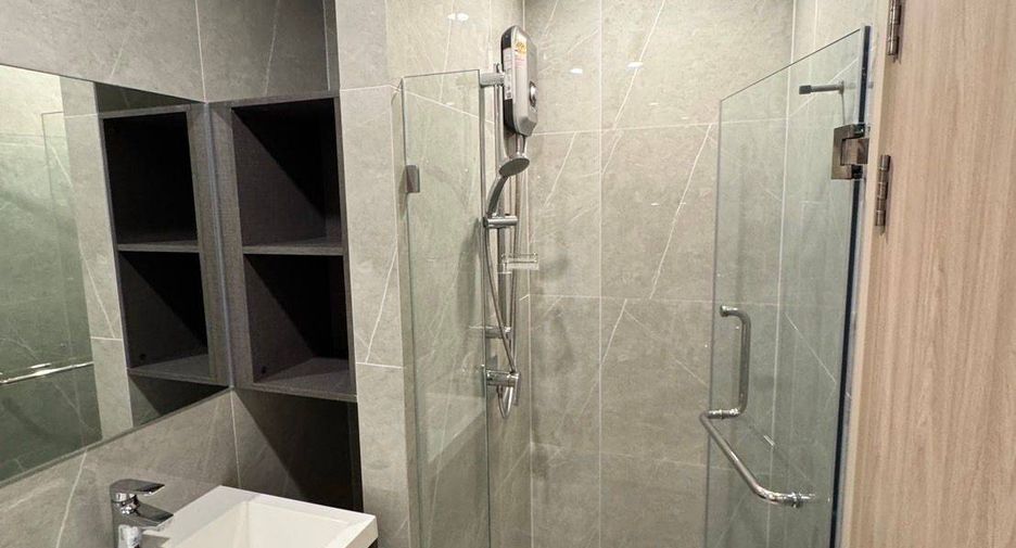À vendre 1 chambre condo à Huai Khwang, Bangkok