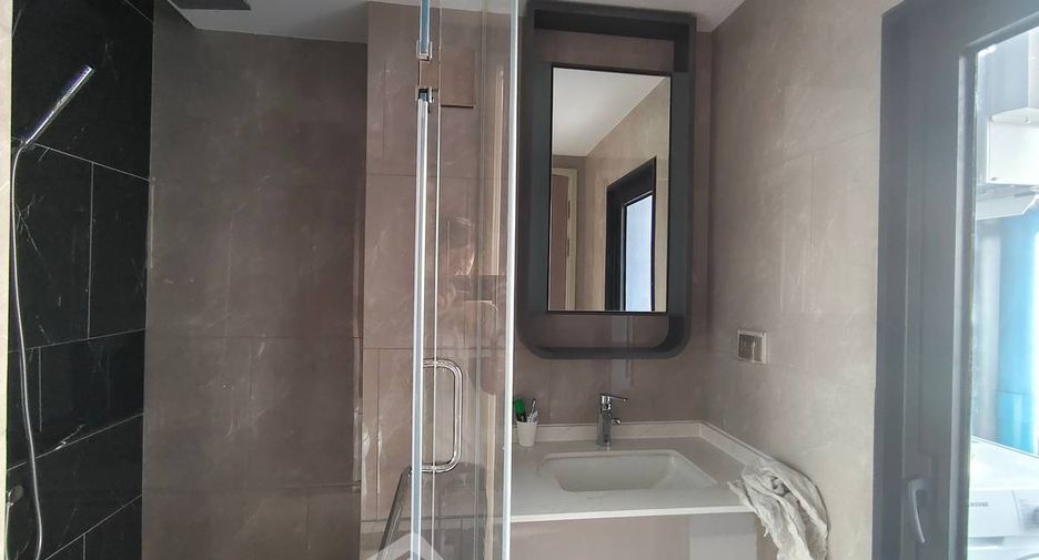 Wohnung zur Miete und zum Kauf mit 2 Zimmer in Huai Khwang, Bangkok