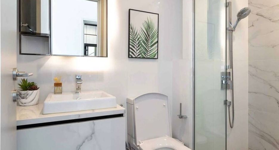 À louer et à vendre 1 chambre condo à Phra Khanong, Bangkok