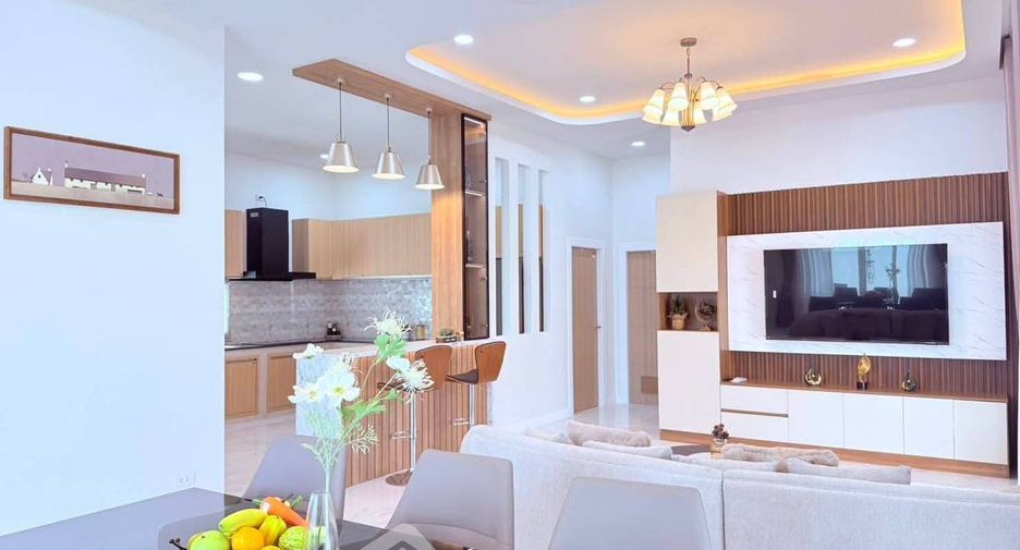Casa en venta de 3 habitaciones en Bang Lamung, Chonburi