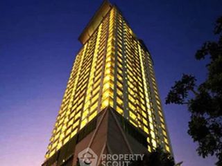À vendre 2 chambres condo à Yan Nawa, Bangkok