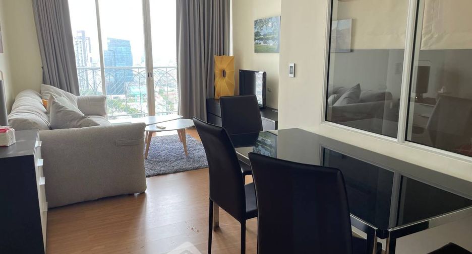 À vendre 2 chambres condo à Yan Nawa, Bangkok