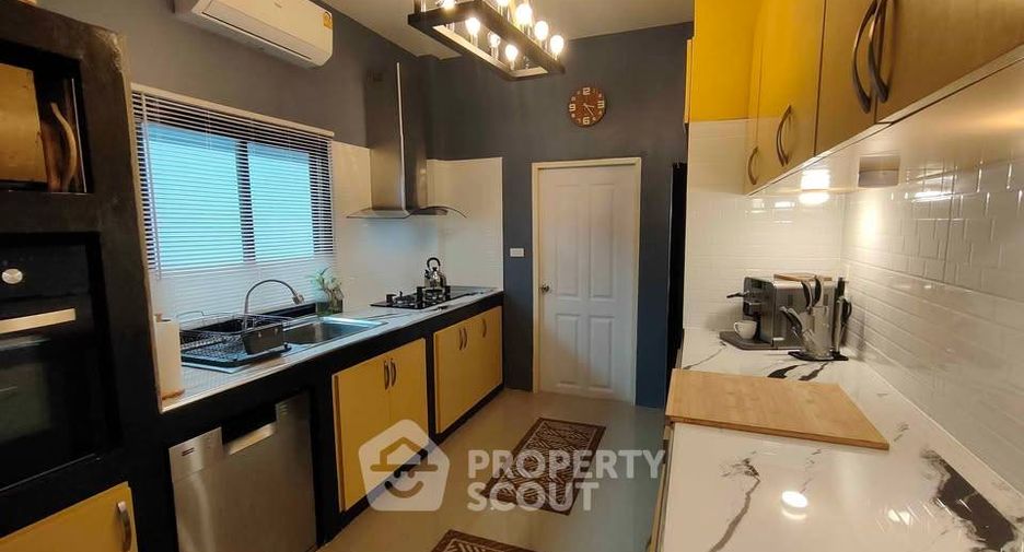 Casa en venta de 3 habitaciones en Bang Lamung, Chonburi