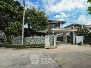 For rent and for sale 4 bedrooms house in Bang Khae, Bangkok