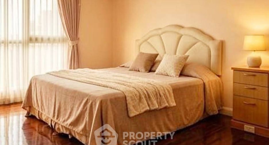For sale 2 ベッドルーム condo in Pathum Wan, Bangkok