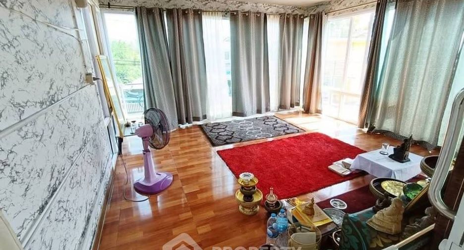 出售 6 卧室 独立屋 在 Mueang Chon Buri, Chon Buri