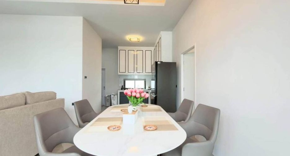 For sale 3 bedrooms house in Huay Yai, Pattaya