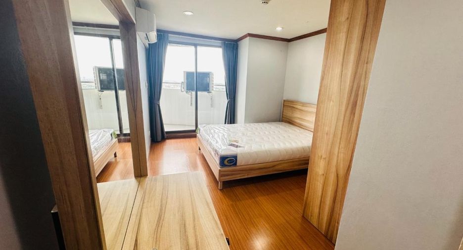 Condo en alquiler de 3 habitaciones en Suan Luang, Bangkok