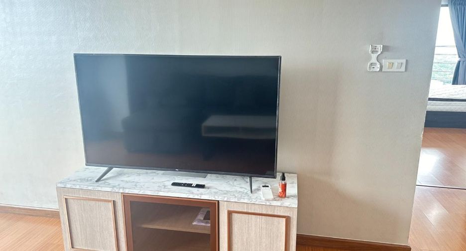 Condo en alquiler de 3 habitaciones en Suan Luang, Bangkok