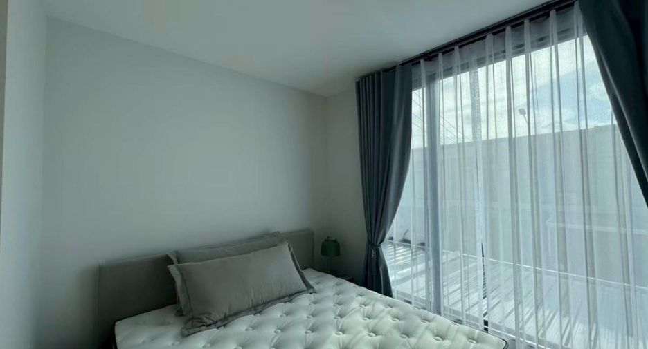 Casa adosada en alquiler de 3 habitaciones en Bang Phli, Samut Prakan