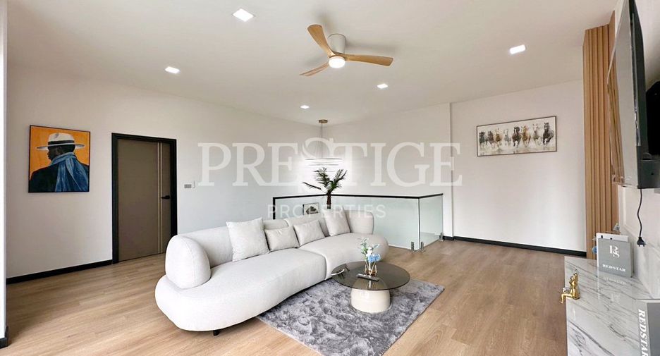 For sale 3 ベッドルーム house in Na Jomtien, Pattaya