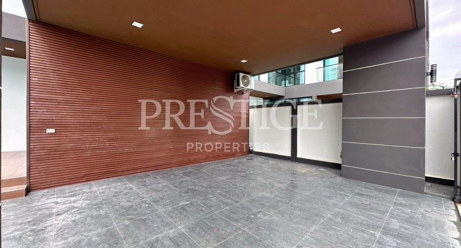 For sale 3 ベッドルーム house in Na Jomtien, Pattaya