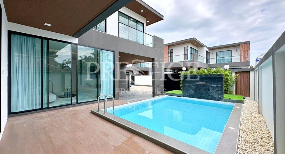 For sale 3 ベッドルーム house in Na Jomtien, Pattaya