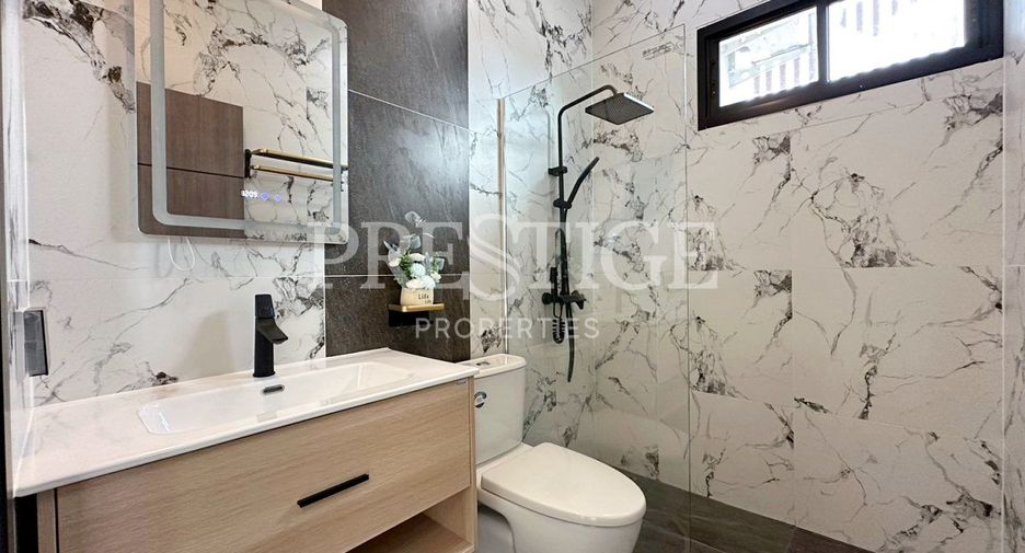 For sale 3 ベッドルーム house in Na Jomtien, Pattaya