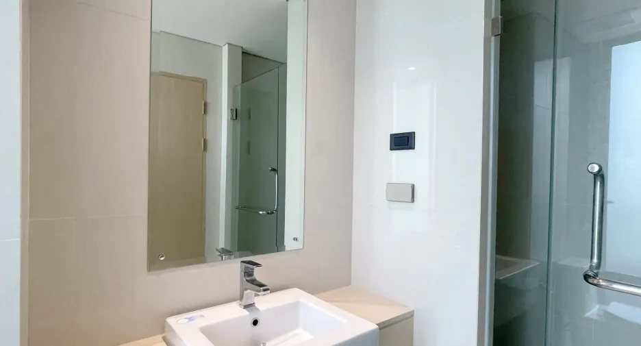 Wohnung zur Miete mit Studio in Khlong Toei, Bangkok
