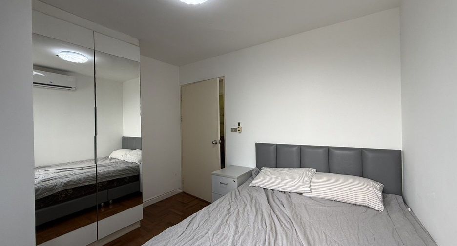 For rent 2 ベッドルーム condo in Watthana, Bangkok