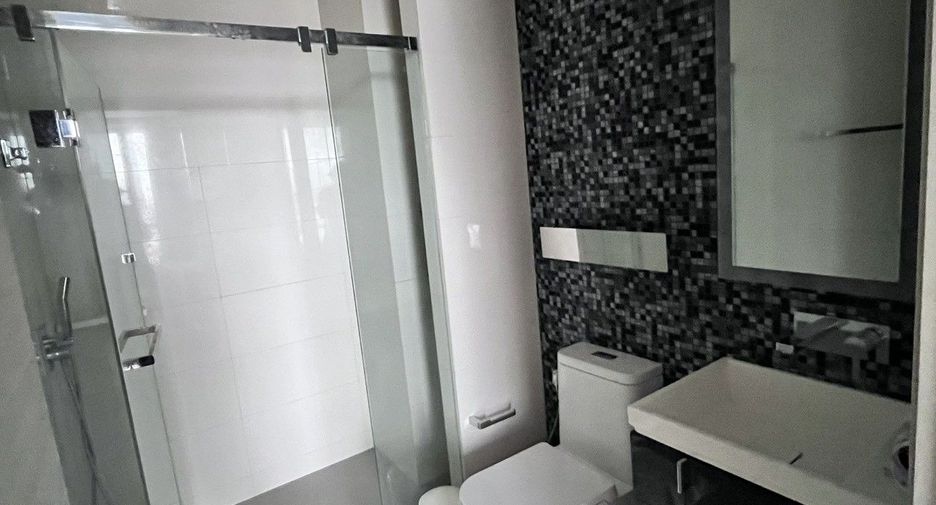 Продажа 1 кровать кондо в Сатхон, Бангкок