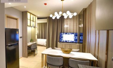 Wohnung zur Miete mit 1 Zimmer in Huai Khwang, Bangkok