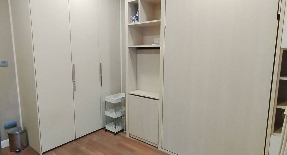 Аренда 3 спальни кондо в Патхум Щан, Бангкок