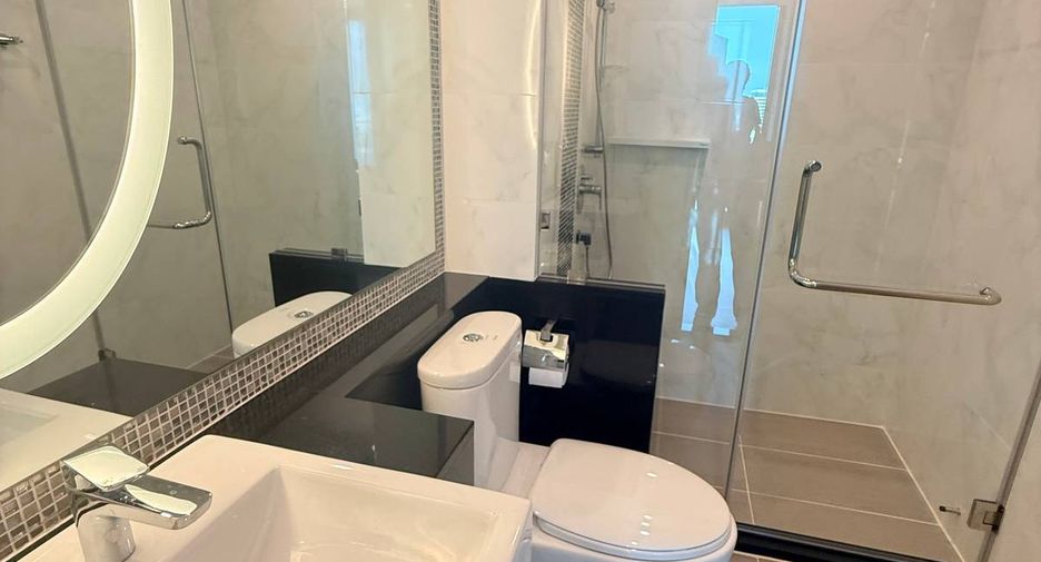 For rent 2 ベッドルーム condo in Watthana, Bangkok