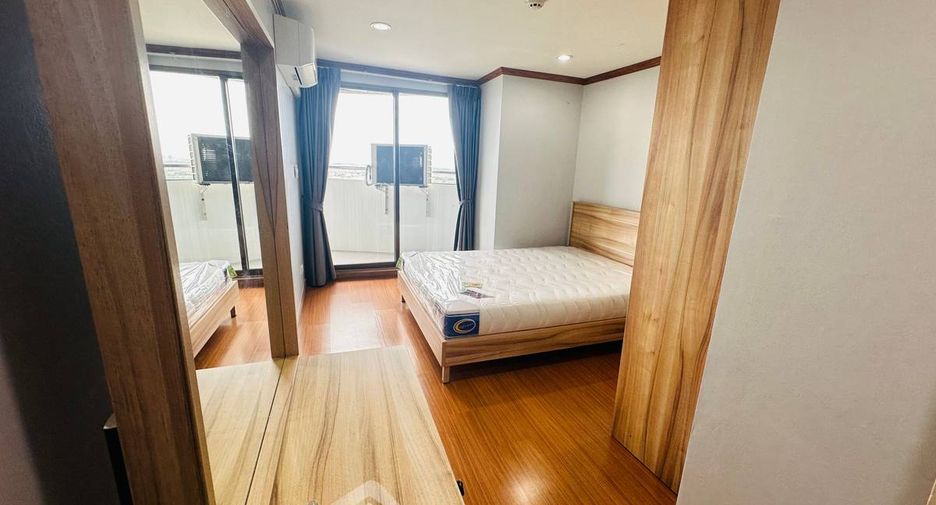 Condo en alquiler de 3 habitaciones en Suan Luang, Bangkok