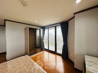 Condo en alquiler de 3 habitaciones en Suan Luang, Bangkok