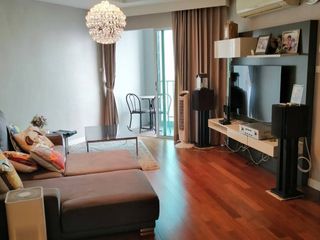 Condo en alquiler de 2 habitaciones en Huai Khwang, Bangkok