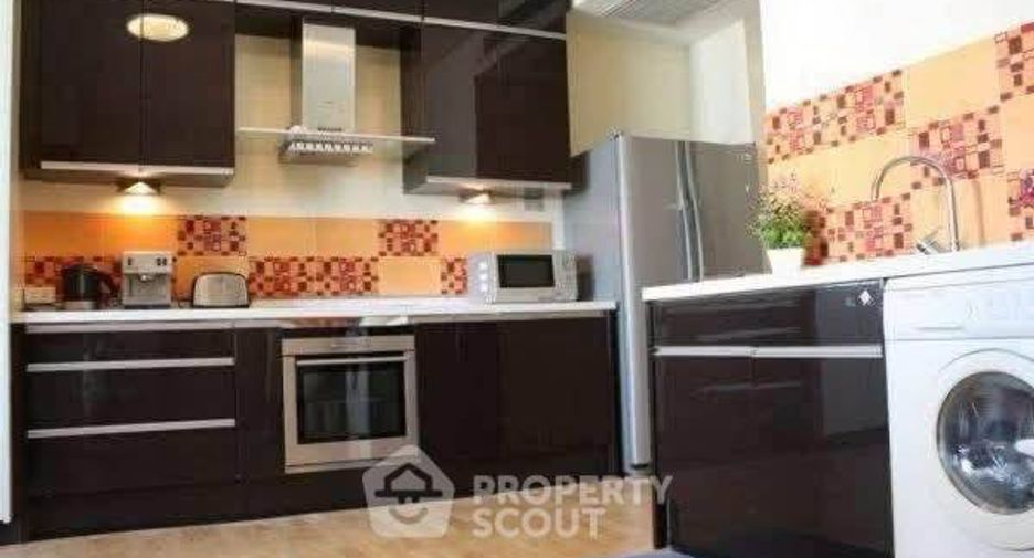 For rent 2 bedrooms condo in Sathon, Bangkok