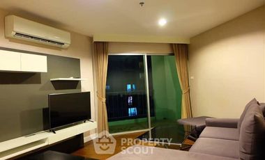 For rent 2 bedrooms condo in Huai Khwang, Bangkok