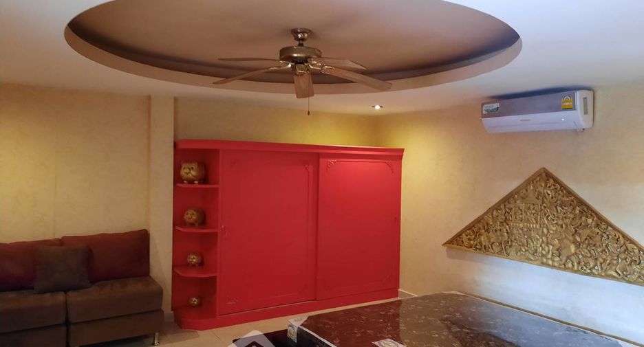 For rent 3 bedrooms villa in Bang Lamung, Chonburi
