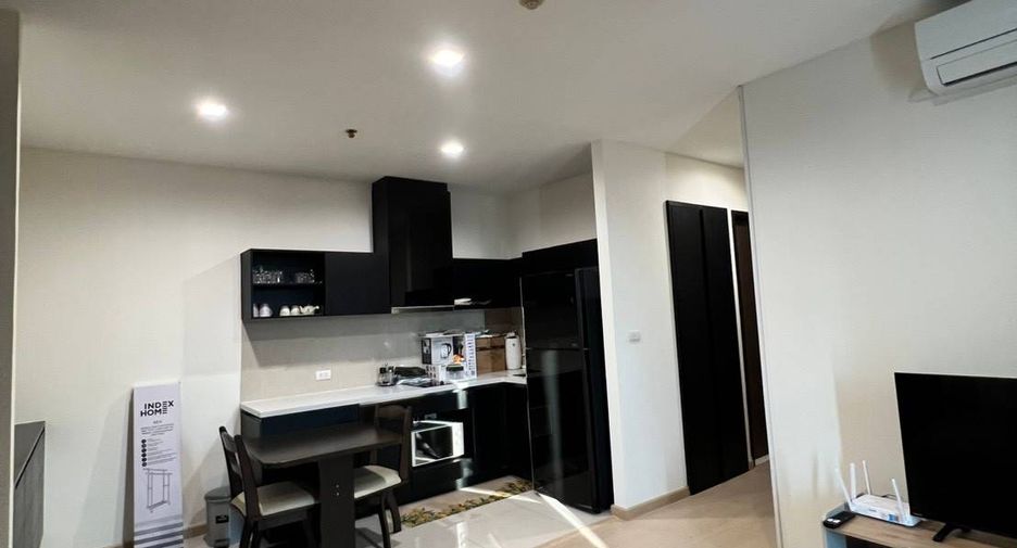For rent 2 bedrooms condo in Khlong Toei, Bangkok